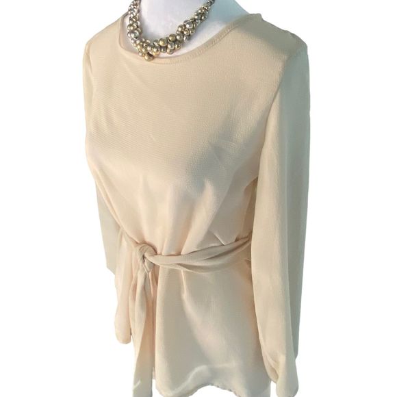 Boohoo Women Asymmetric Cream Blouse Top Puffy Long Sleeves Front Tie Size 4 - Picture 2 of 10